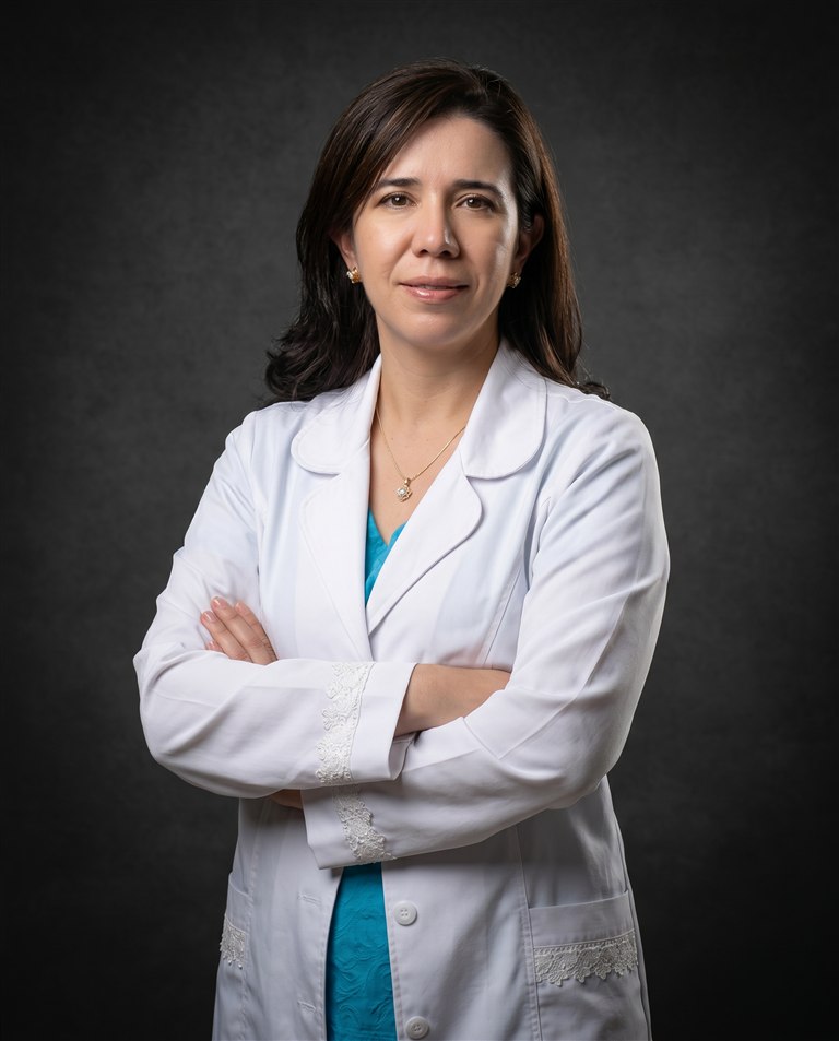 Dra. Lorena Loaiza Vivanco, hematóloga